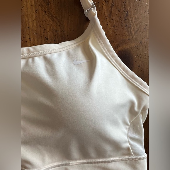 Nike Dri-Fit Women's XL Sports Bra Adjustable Straps Removable Pads cream color - Picture 6 of 8